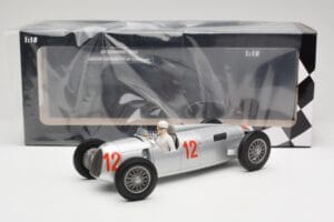 Auto Union Type C #12 H. Stuck Hungarian GP Budapest 1936 Minichamps 1:18 155361012 Kov – obrázek 6 z 6
