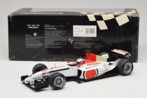 BAR Honda 005 #16 J. Button F1 2003 Minichamps 1:18 100030017 Kov – obrázek 6 z 6