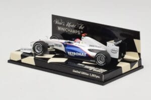 BMW Sauber F1.09 #4 R. Kubica Showcar 2009 Minichamps 1:43 400090075 Kov – obrázek 3 z 5