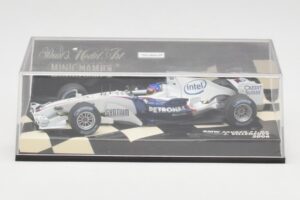 BMW Sauber F1.06 #11 J. Villeneuve F1 2006 Minichamps 1:43 400060017 Kov – obrázek 5 z 5