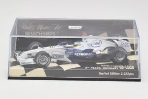 BMW Sauber F1.06 #10 N. Heidfeld Hungarian GP 3rd Place 2006 Minichamps 1:43 400060116 Kov – obrázek 5 z 5