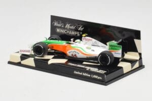 Force India Mercedes VJM02 #21 G. Fisichella Showcar 2009 Minichamps 1:43 400090091 Kov – obrázek 3 z 5