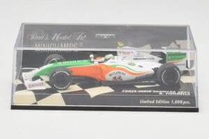 Force India Mercedes VJM02 #21 G. Fisichella Showcar 2009 Minichamps 1:43 400090091 Kov – obrázek 5 z 5