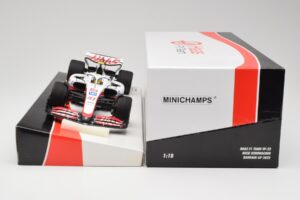 Haas VF-22 #47 M. Schumacher Bahrain GP 2022 Minichamps 1:18 147220147 Kov – obrázek 6 z 7