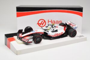 Haas VF-22 #47 M. Schumacher Bahrain GP 2022 Minichamps 1:18 147220147 Kov – obrázek 7 z 7