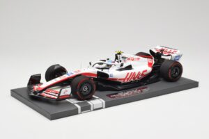 Haas VF-22 #47 M. Schumacher British GP 2022 Minichamps 1:18 117221047 Pryskyřice – obrázek 2 z 7