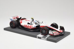 Haas VF-22 #47 M. Schumacher British GP 2022 Minichamps 1:18 117221047 Pryskyřice – obrázek 4 z 7