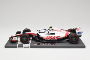 Haas VF-22 #47 M. Schumacher British GP 2022 Minichamps 1:18 117221047 Pryskyřice