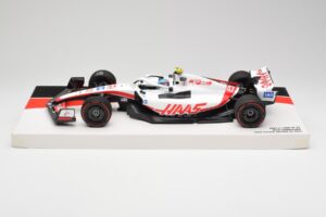 Haas VF-22 #47 M. Schumacher British GP Points 2022 Minichamps 1:18 147221047 Kov