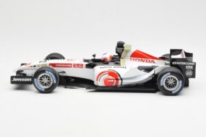 Honda RA106 Honda Racing Team J. Button F1 Showcar 2006 Minichamps 1:18 BUTTON001 Kov – obrázek 3 z 6