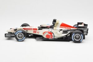 Honda Racing Team RA106 #12 J. Button F1 2006 Minichamps 1:18 100060012 Kov – obrázek 3 z 6