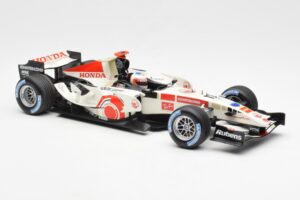 Honda Racing Team RA106 #11 R. Barrichello F1 2006 Minichamps 1:18 100060011 Kov – obrázek 4 z 6