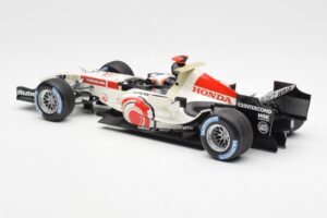 Honda Racing Team RA106 #11 R. Barrichello F1 2006 Minichamps 1:18 100060011 Kov – obrázek 5 z 6