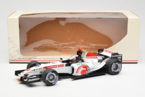 Honda RA106 Honda Racing Team R. Barrichello F1 Showcar 2006 Minichamps 1:18 08MF1-06B-CRB18 Kov – obrázek 6 z 6
