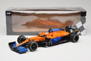 McLaren MCL35M #3 D. Ricciardo Italian GP Winner 2021 Minichamps 1:18 530213303 Pryskyřice – obrázek 7 z 7