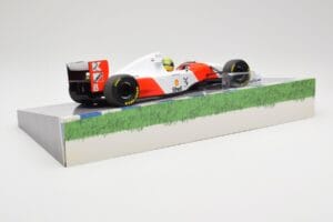 McLaren Ford MP4/8 #8 A. Senna Winner Australian GP 1993 Minichamps 1:18 543933838 Kov – obrázek 3 z 7