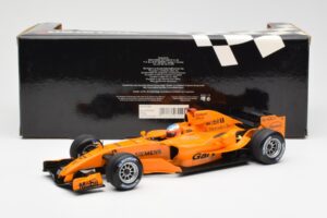 McLaren MP4-20 Mercedes G. Paffett Interim Test Car 2006 Minichamps 1:18 530061895 Kov – obrázek 6 z 6
