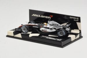 McLaren Mercedes MP4-20 #10 J-P. Montoya Race Car 2005 Minichamps 1:43 530054310 Kov – obrázek 3 z 5