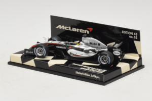 McLaren MP4-20 Mercedes P. de la Rosa F1 2005 Minichamps 1:43 530054315 Kov – obrázek 3 z 5