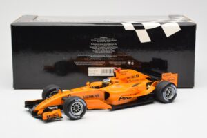 McLaren MP4-20 Mercedes P. de la Rosa Interim Test Car 2006 Minichamps 1:18 530061894 Kov – obrázek 6 z 6