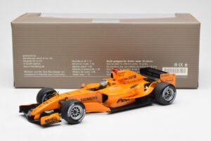 McLaren Mercedes MP4-20 P. de la Rosa F1 Test Car 2005 Minichamps 1:18 B66962343 Kov – obrázek 6 z 6