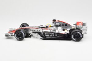 McLaren Mercedes MP4-21 #4 J.P. Montoya F1 2006 Minichamps 1:18 530061804 Kov – obrázek 3 z 6