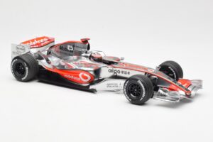 McLaren MP4-21 Mercedes #4 J-P. Montoya Showcar 2006 Minichamps 1:18 MONTOYA002 Kov – obrázek 4 z 6
