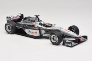 McLaren MP4-15 #2 D. Coulthard F1 2000 Minichamps 1:18 B66962118 Kov – obrázek 4 z 6