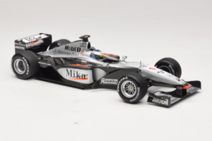 McLaren MP4-15 #1 M. Hakkinen F1 2000 Minichamps 1:18 B66962117 Kov – obrázek 4 z 6