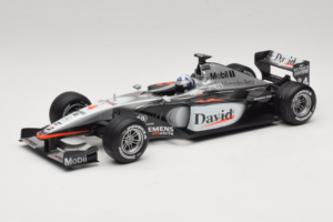 McLaren MP4-16 Mercedes #3 D. Coulthard F1 2001 Hot Wheels 1:18 50199 Kov