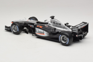 McLaren MP4-20 #9 K. Raikkonen F1 2005 Hot Wheels 1:18 H2286 Kov – obrázek 5 z 6