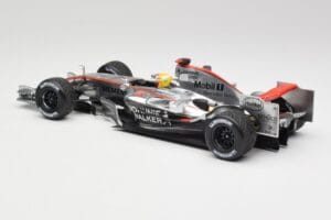 McLaren MP4-21 L. Hamilton Silverstone Test 2006 Minichamps 1:18 530061884 Kov – obrázek 5 z 6