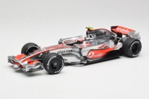 McLaren MP4-22 #2 L. Hamilton Canadian GP Winner 2007 Minichamps 1:18 530071822 Kov