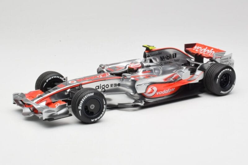 McLaren MP4-22 #2 L. Hamilton Canadian GP Winner 2007 Minichamps 1:18 530071822 Kov