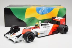 McLaren Honda MP4/4 Marlboro #12 A. Senna F1 World Champion 1988 Minichamps 1:12 540881212 Kov – obrázek 6 z 6