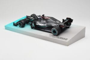 Mercedes AMG Petronas W11 #44 L. Hamilton Winner British GP 2020 Minichamps 1:18 113200444 Kov – obrázek 5 z 7