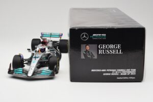 Mercedes AMG W13 E Performance Petronas #63 G. Russell Miami GP 2022 Minichamps 1:18 110220563 Kov – obrázek 6 z 7
