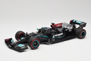 Mercedes AMG W12 Petronas #44 L. Hamilton Spanish GP 100th Pole 2021 Minichamps 1:18 110210444 Pryskyřice