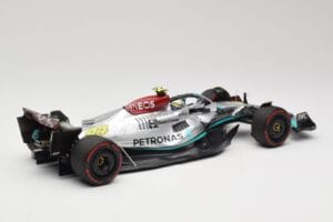 Mercedes AMG W13 E Performance Petronas #44 L. Hamilton Brazilian GP 2022 Minichamps 1:18 110222144 Pryskyřice – obrázek 2 z 7