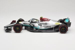 Mercedes AMG W13 E Performance Petronas #44 L. Hamilton Brazilian GP 2022 Minichamps 1:18 110222144 Pryskyřice – obrázek 3 z 7