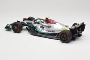 Mercedes AMG W13 E Performance Petronas #44 L. Hamilton Brazilian GP 2022 Minichamps 1:18 110222144 Pryskyřice – obrázek 5 z 7