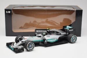 Mercedes AMG W07 #6 N. Rosberg Australia GP Winner 2016 Minichamps 1:18 110160006 Kov – obrázek 6 z 7