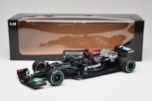 Mercedes AMG W12 #44 L. Hamilton Bahrain GP 2021 Minichamps 1:18 110210144 Kov – obrázek 6 z 7