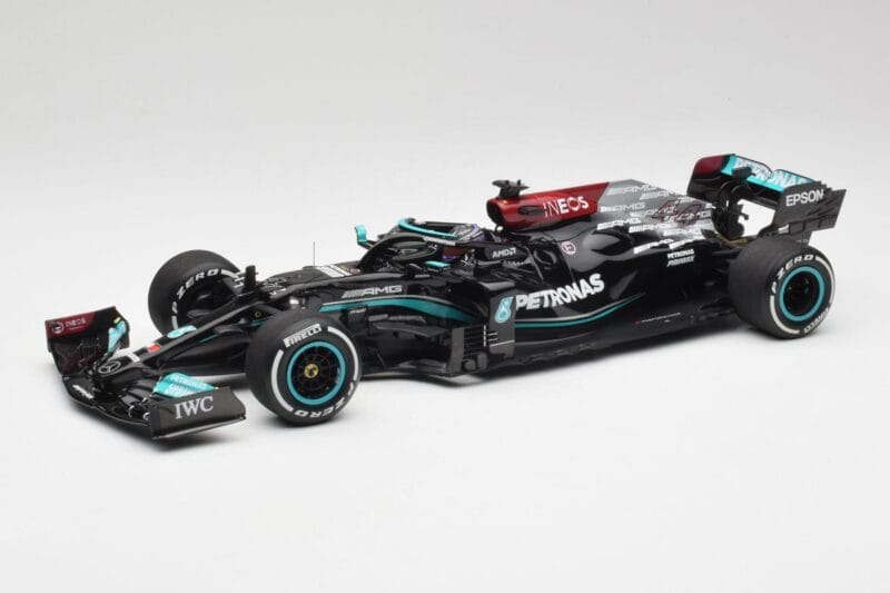 Mercedes AMG W12 #44 L. Hamilton Bahrain GP 2021 Minichamps 1:18 110210144 Kov