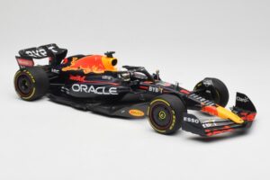 Oracle Red Bull Racing RB18 #1 M. Verstappen Winner Italian GP 2022 Minichamps 1:18 110221601 Kov – obrázek 4 z 7