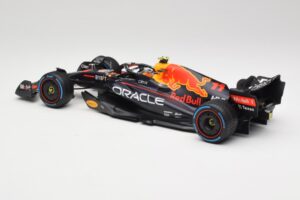 Oracle Red Bull Racing RB18 #11 S. Perez Monaco GP Winner Rain Tyre Version 2022 Minichamps 1:18 110222711 Kov – obrázek 5 z 7