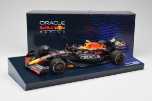 Red Bull Racing RB19 #11 S. Perez Winner Saudi Arabian GP 2023 Minichamps 1:18 113230111 Kov – obrázek 6 z 6