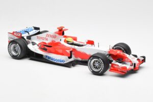Panasonic Toyota Racing TF106 #8 R. Schumacher F1 2006 Minichamps 1:18 100060007 Kov – obrázek 4 z 6