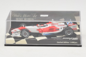 Toyota TF106 Panasonic #12 J. Trulli Panasonic Toyota Racing Showcar 2006 Minichamps 1:43 400060078 Kov – obrázek 4 z 5