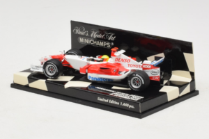 Toyota TF106 Panasonic #11 R. Schumacher Panasonic Toyota Racing Showcar 2006 Minichamps 1:43 400060077 Kov – obrázek 3 z 5